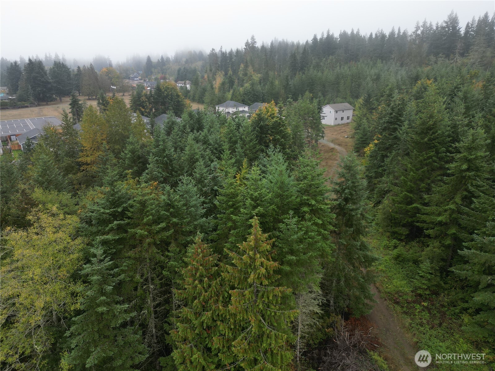 9999 Valley Creek Dr. Property Photo 3