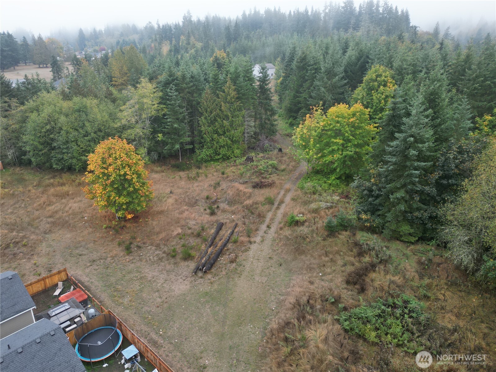 9999 Valley Creek Dr. Property Photo 6