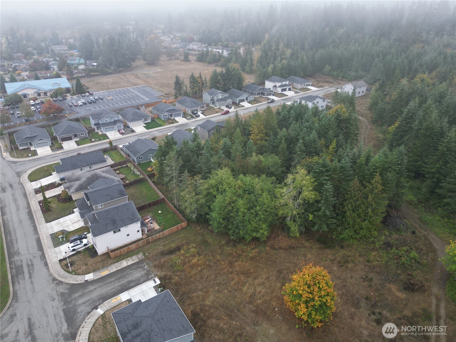 9999 Valley Creek Dr. Property Photo 13