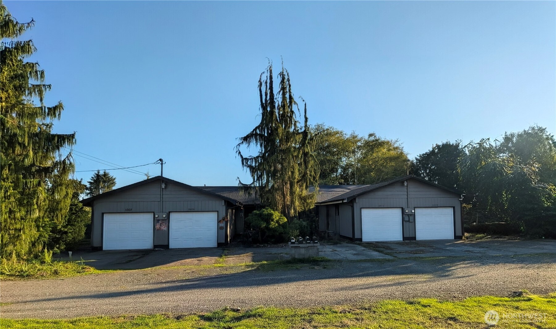 1007 Macfarlane Property Photo 23
