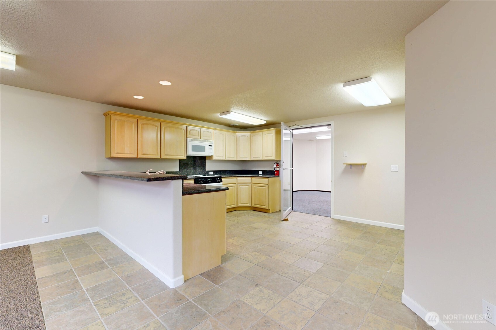 114 S 2nd Avenue Property Photo 27