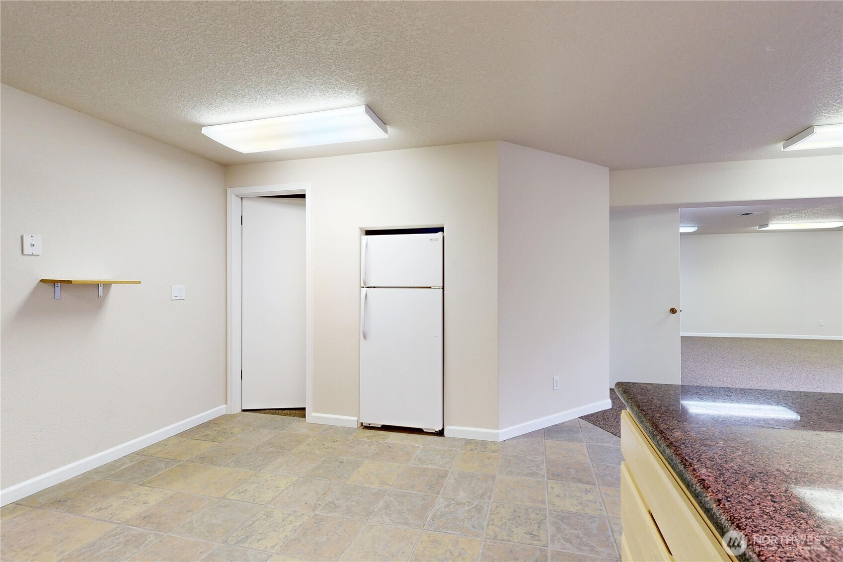 114 S 2nd Avenue Property Photo 28