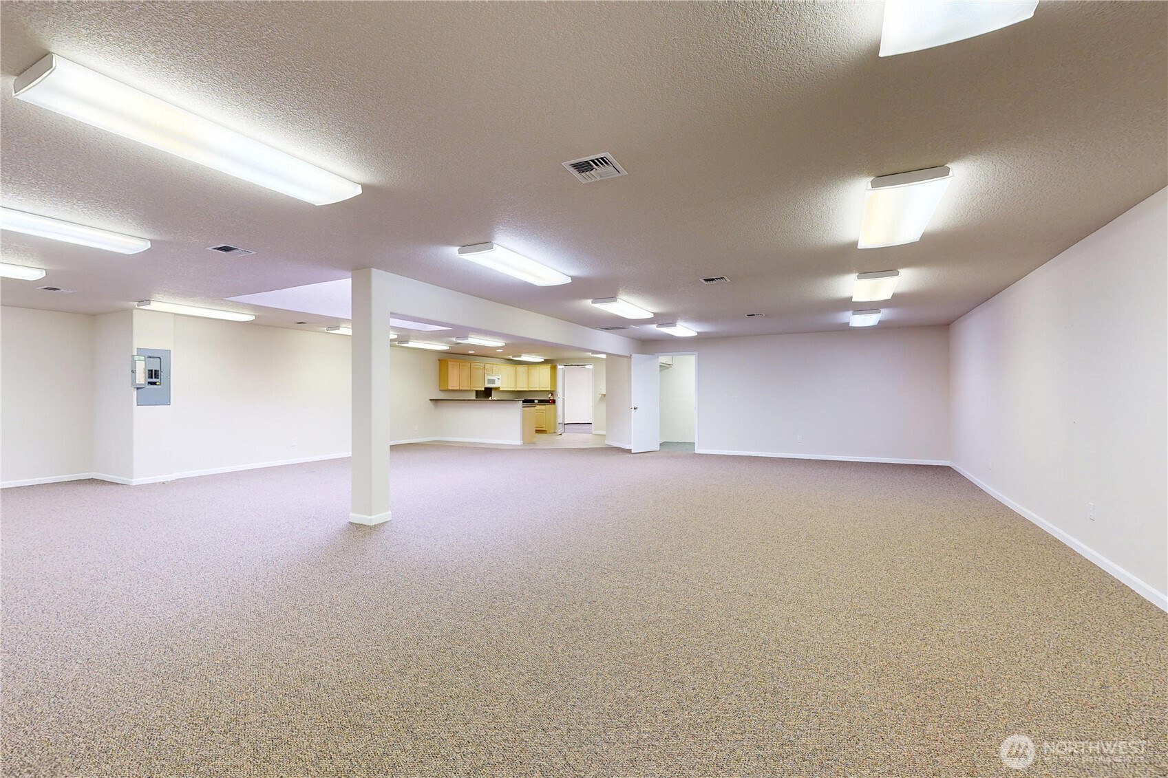 114 S 2nd Avenue Property Photo 31