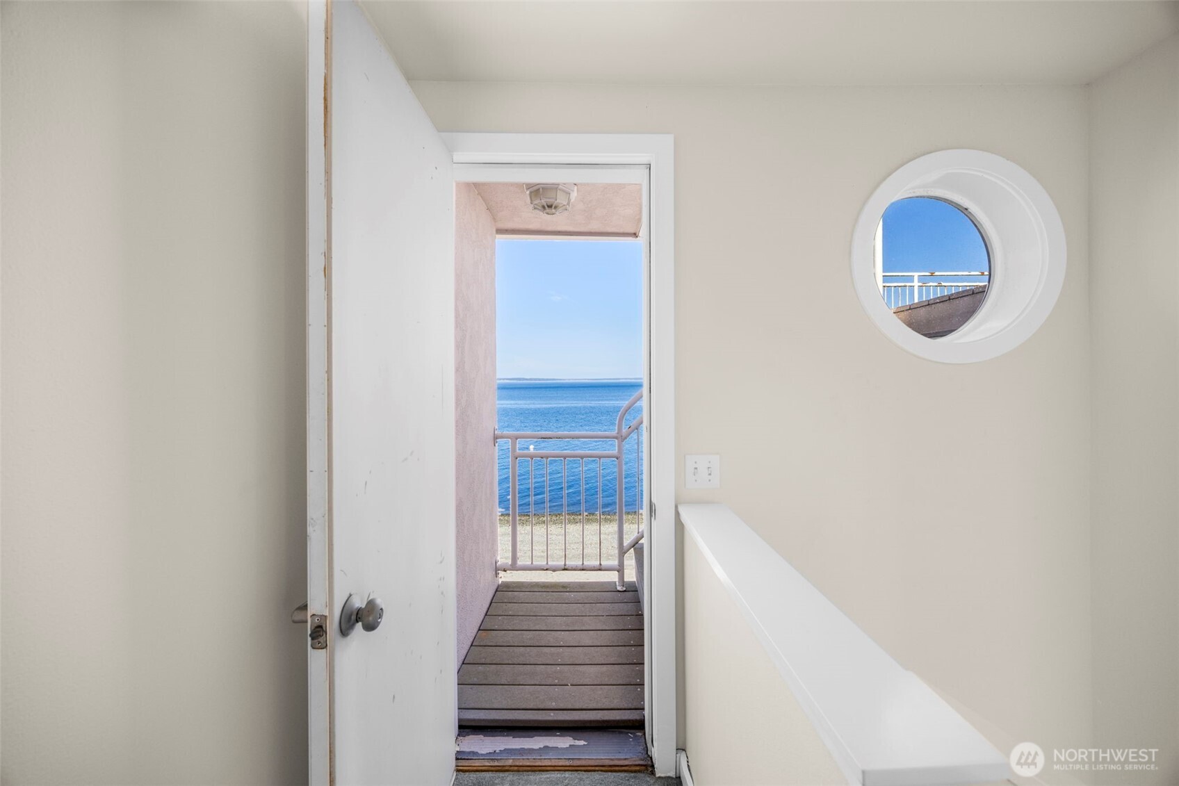 6436 Ebb Tide Lane Property Photo 21