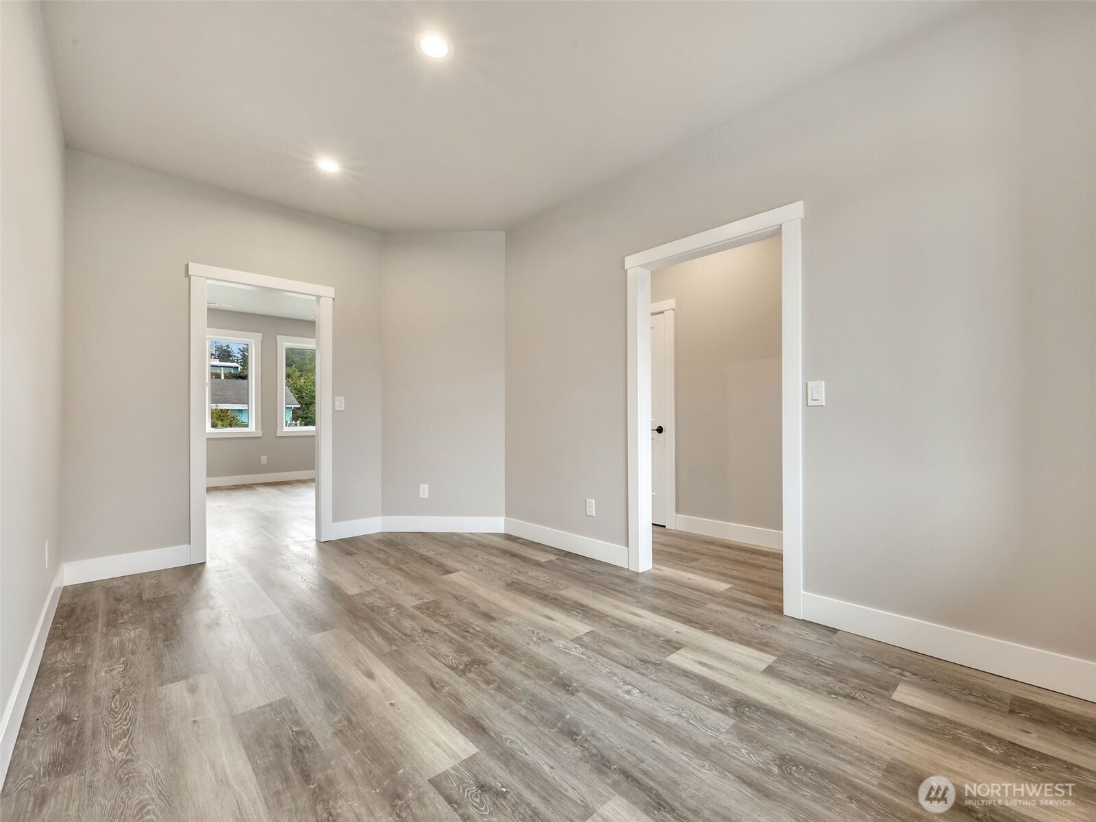 30410 H Street Property Photo 7