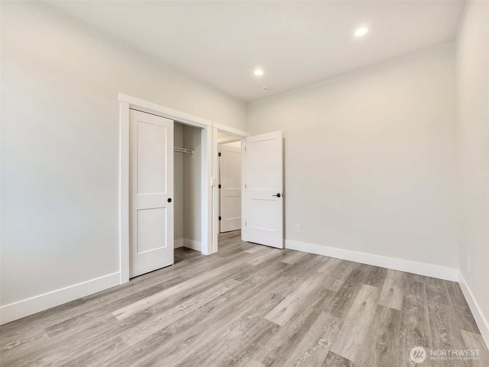 30410 H Street Property Photo 28
