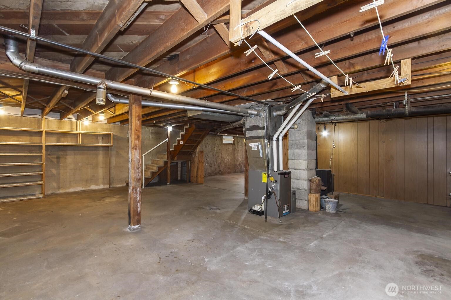 159 E 10th Avenue Property Photo 25