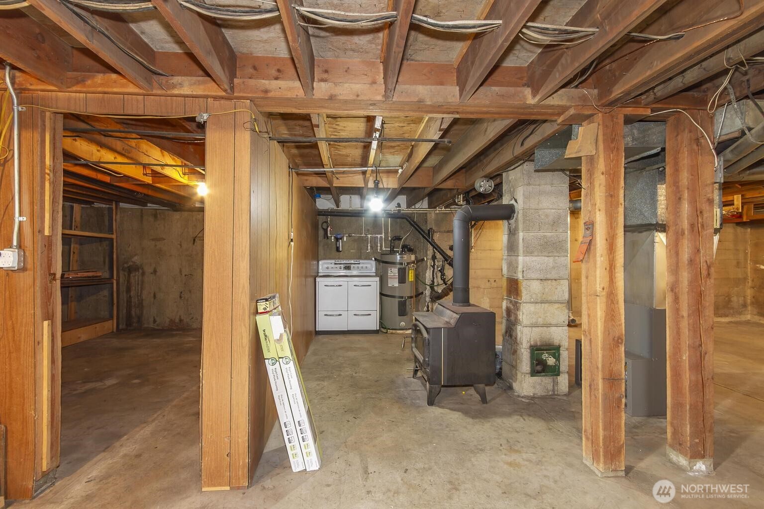 159 E 10th Avenue Property Photo 26