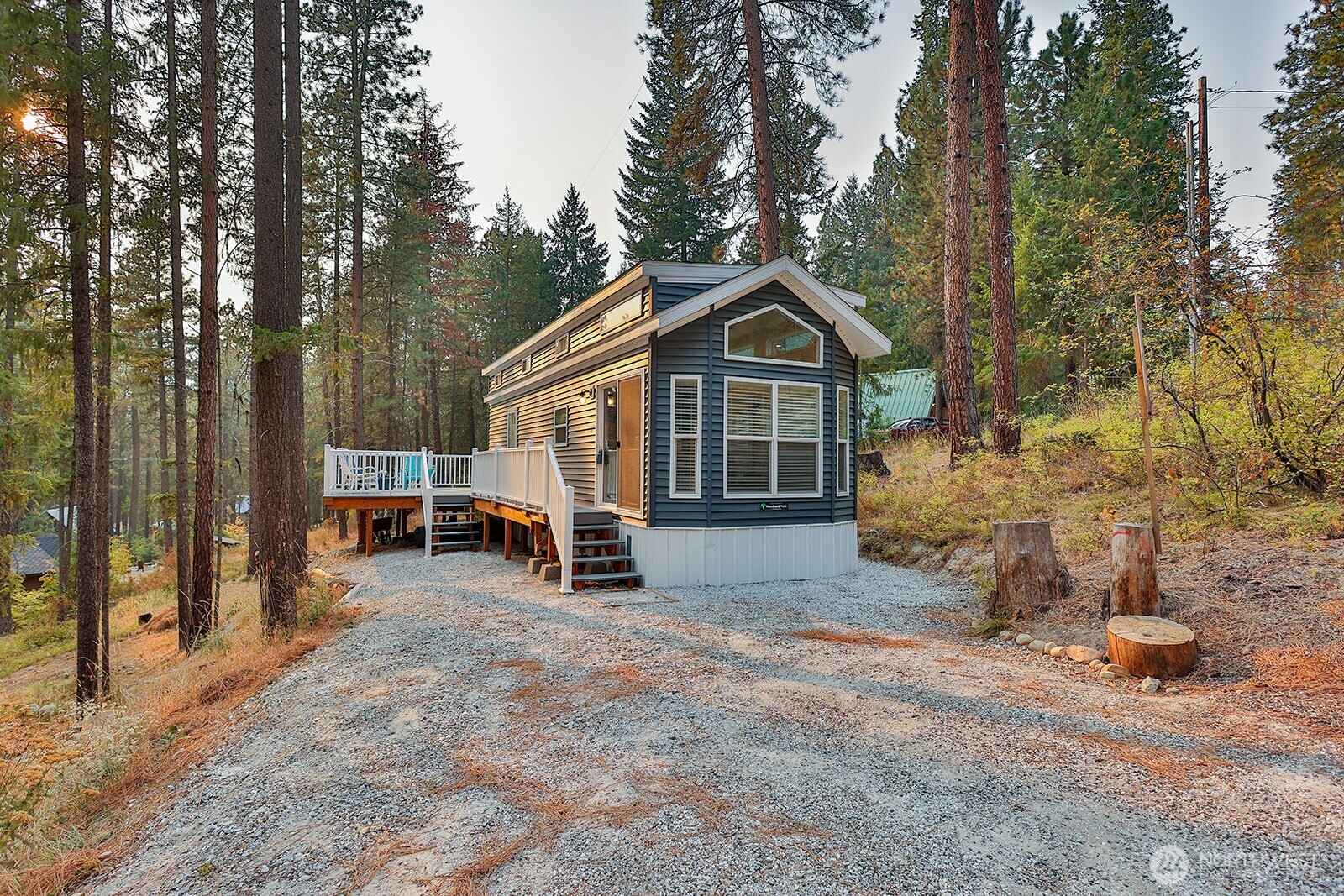 21512 Camp 12 Road Property Photo 26