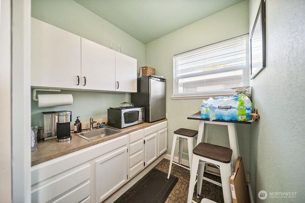 9050 Silverdale Way Property Photo 12