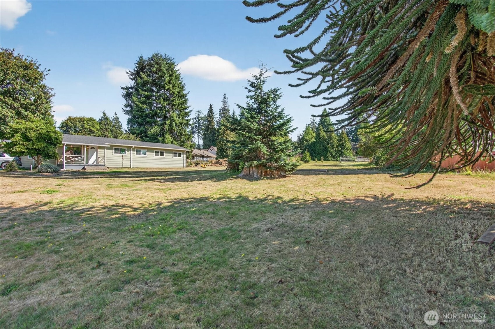 198 Alder Street Property Photo 4