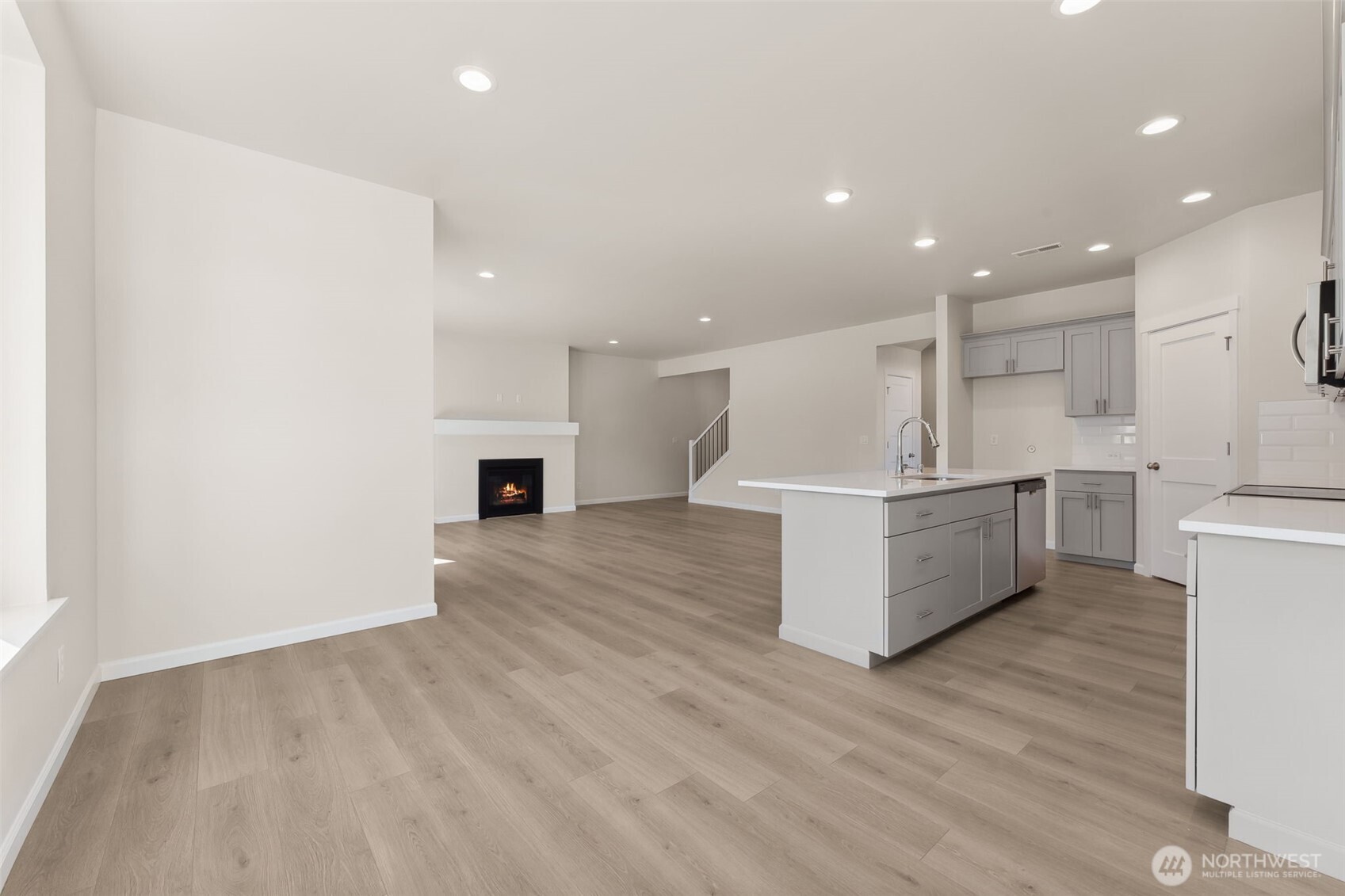 26910 30th Place 39 Property Photo 11