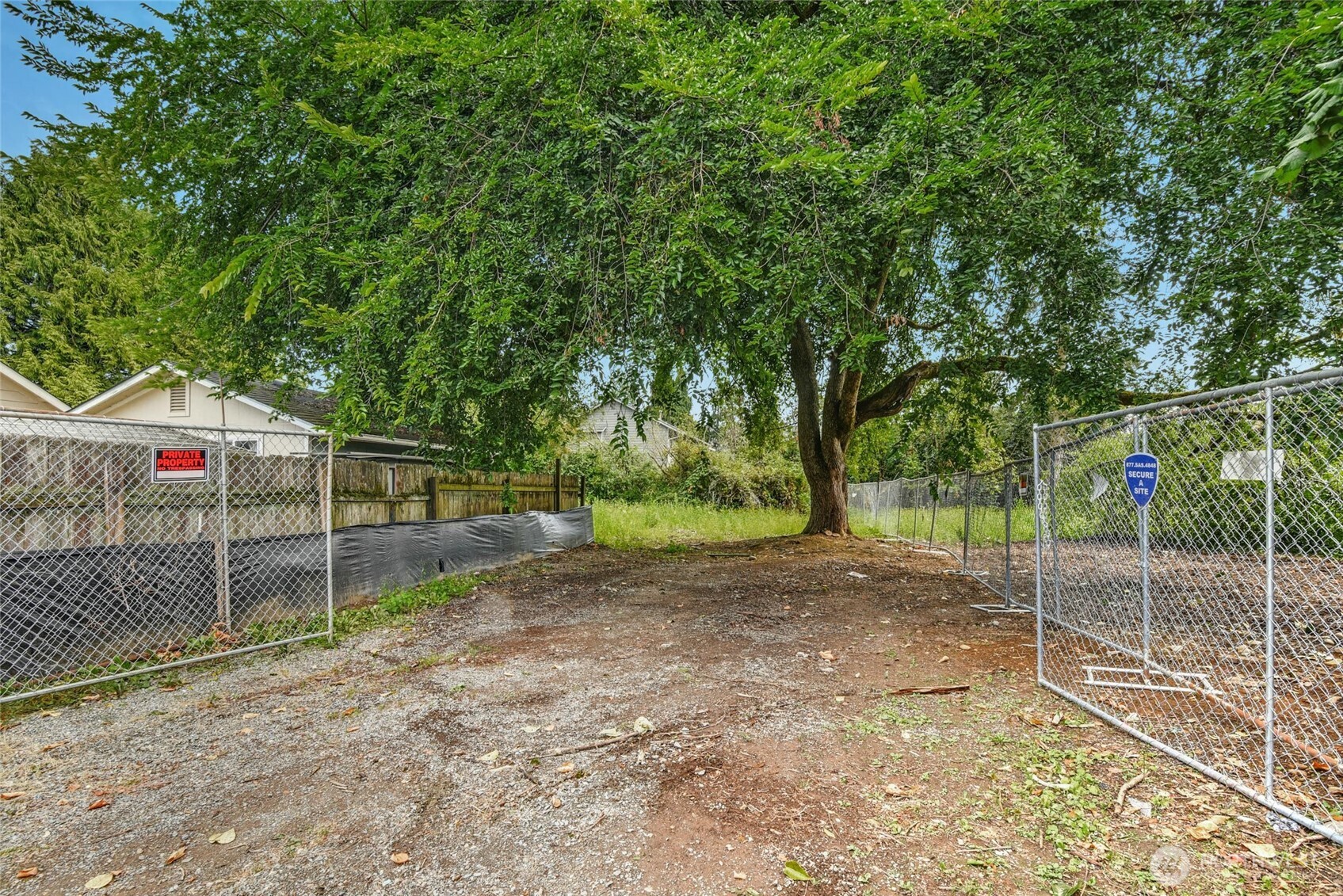 523 Park Street Property Photo 1
