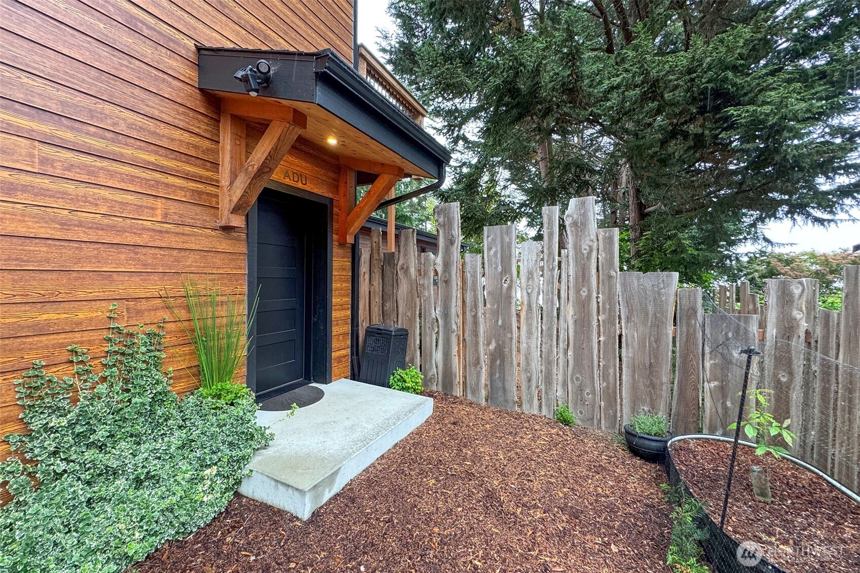 392 Buckloop Road Property Photo 1