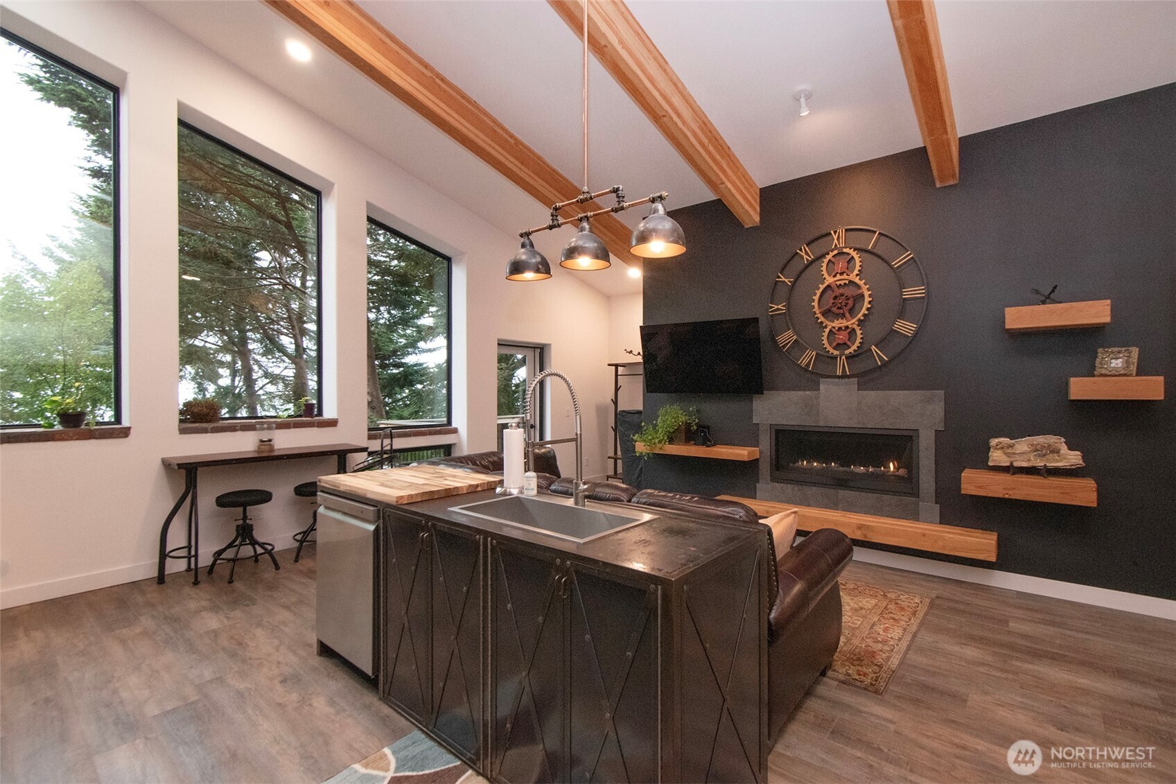 392 Buckloop Road Property Photo 5