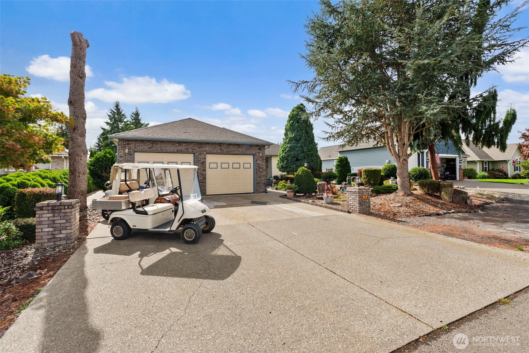 112 Village Way Drive Property Photo 3