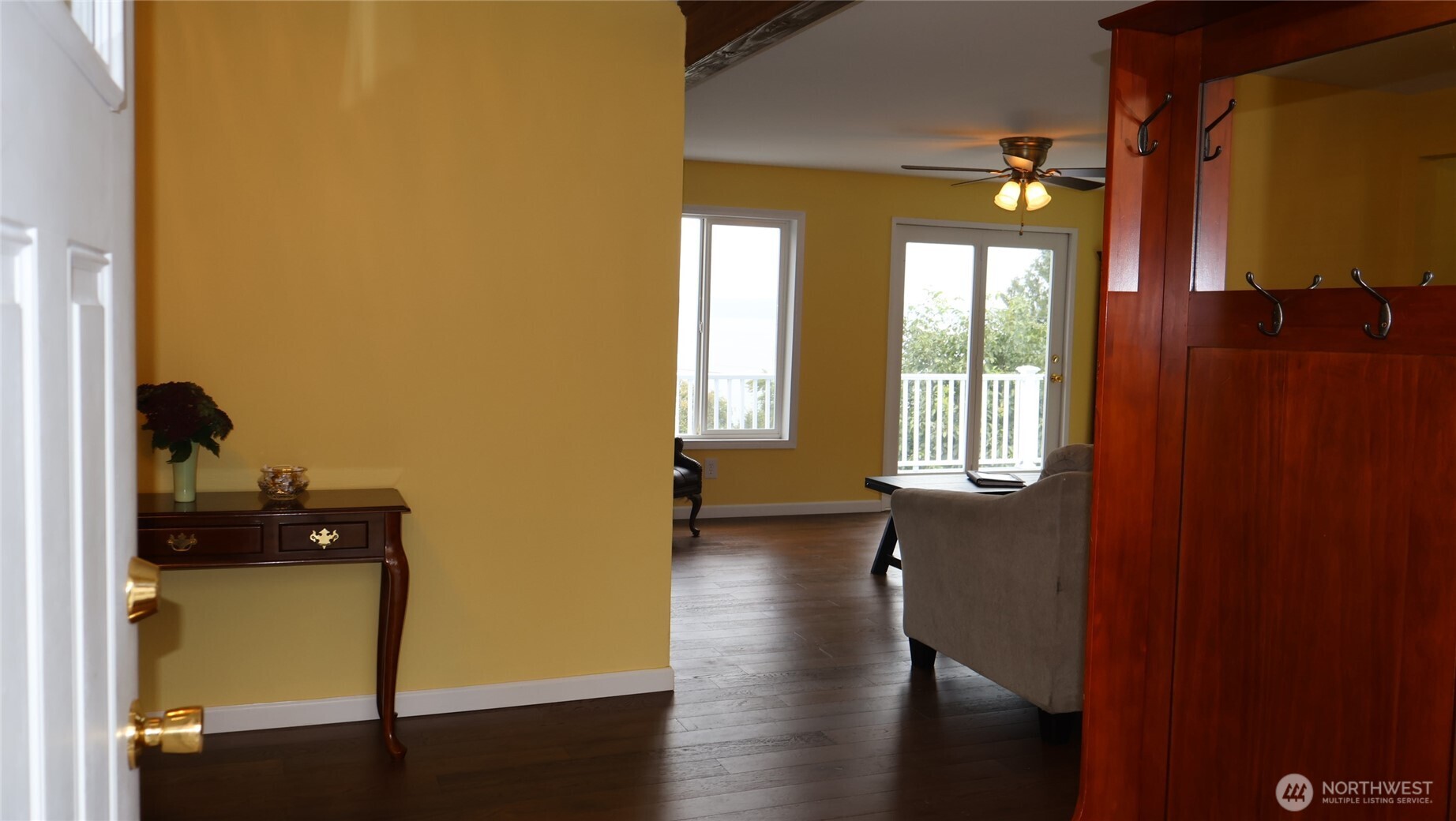 3140 E Washington Property Photo 11
