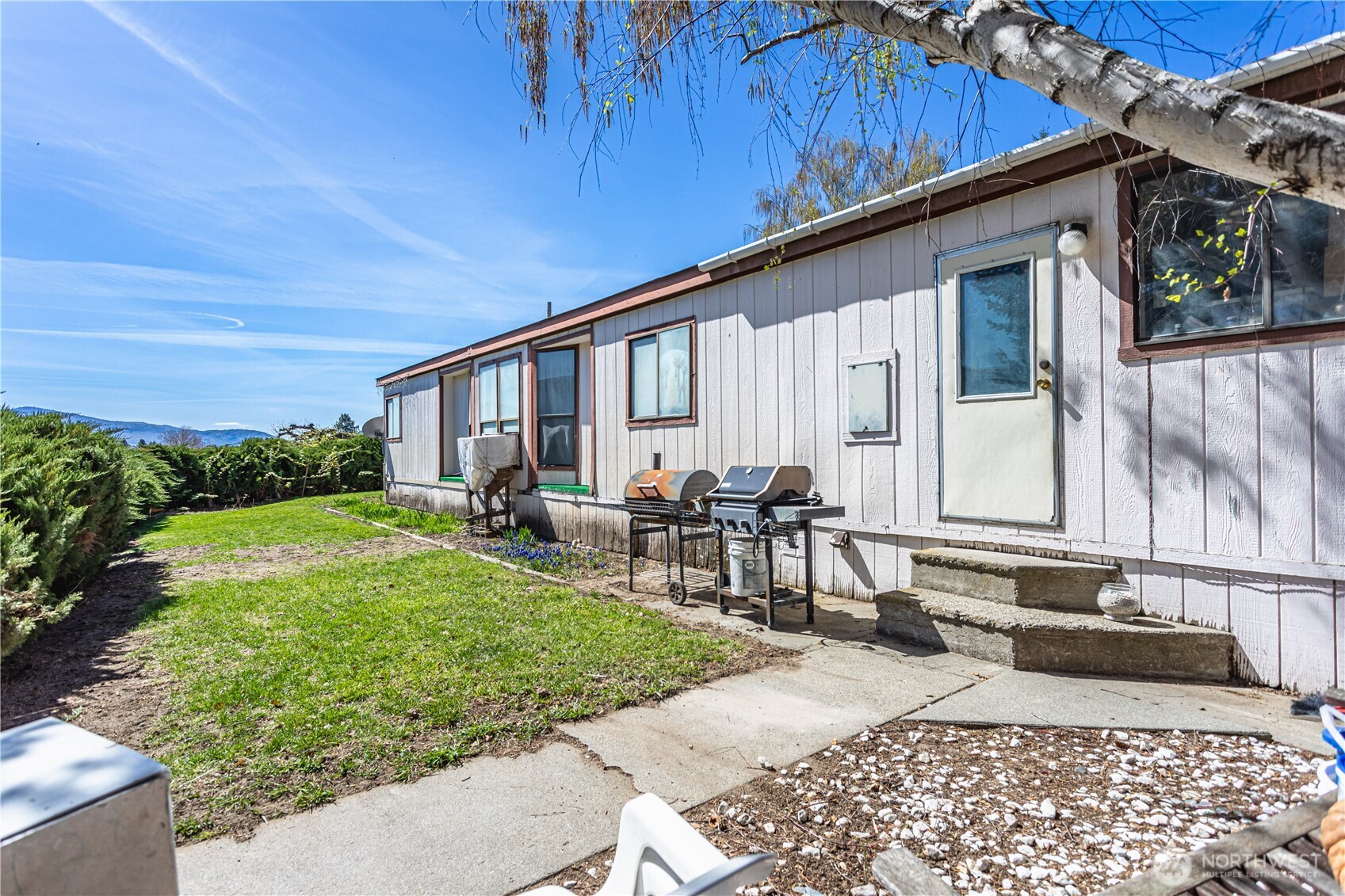 1096 Highway 7 Property Photo 3