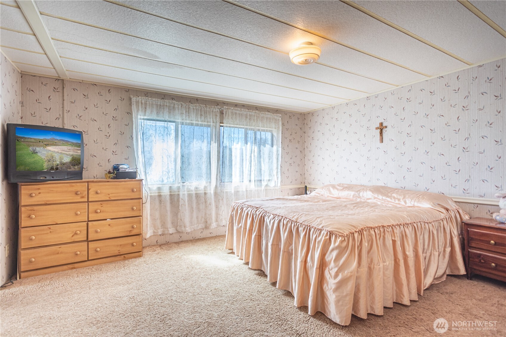 1096 Highway 7 Property Photo 8