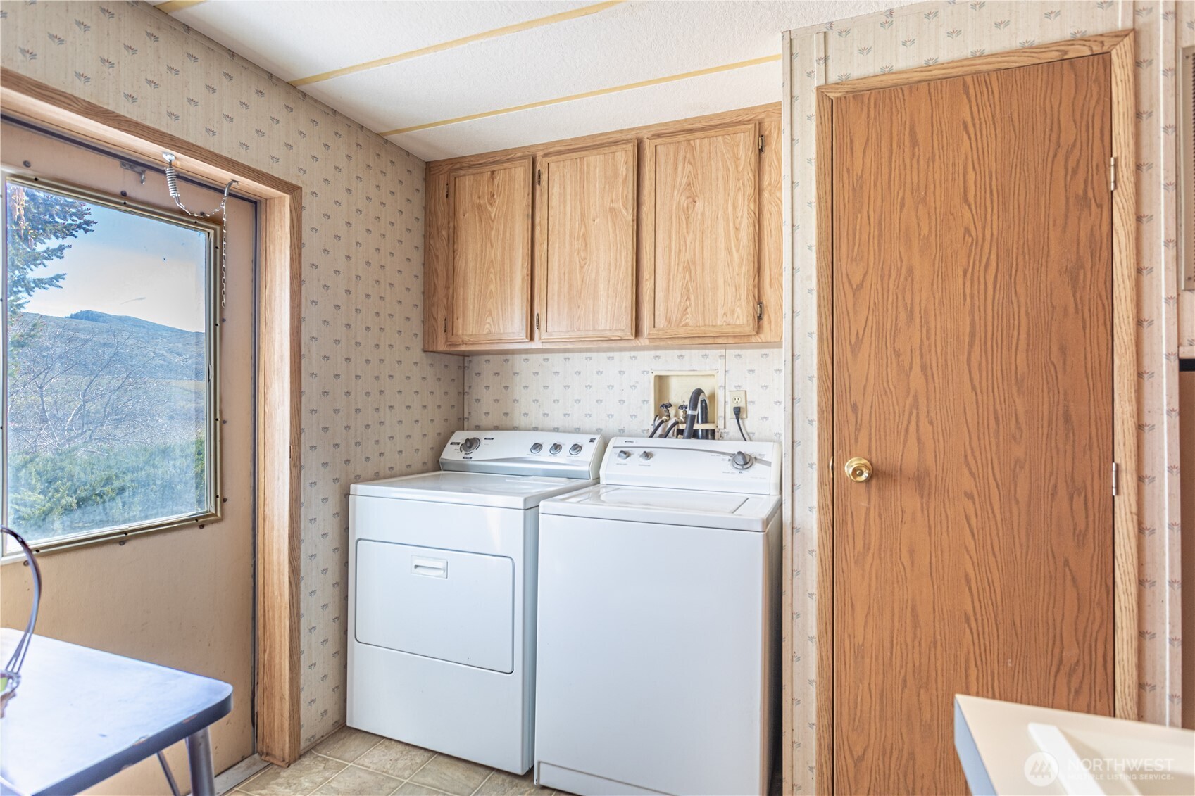 1096 Highway 7 Property Photo 17