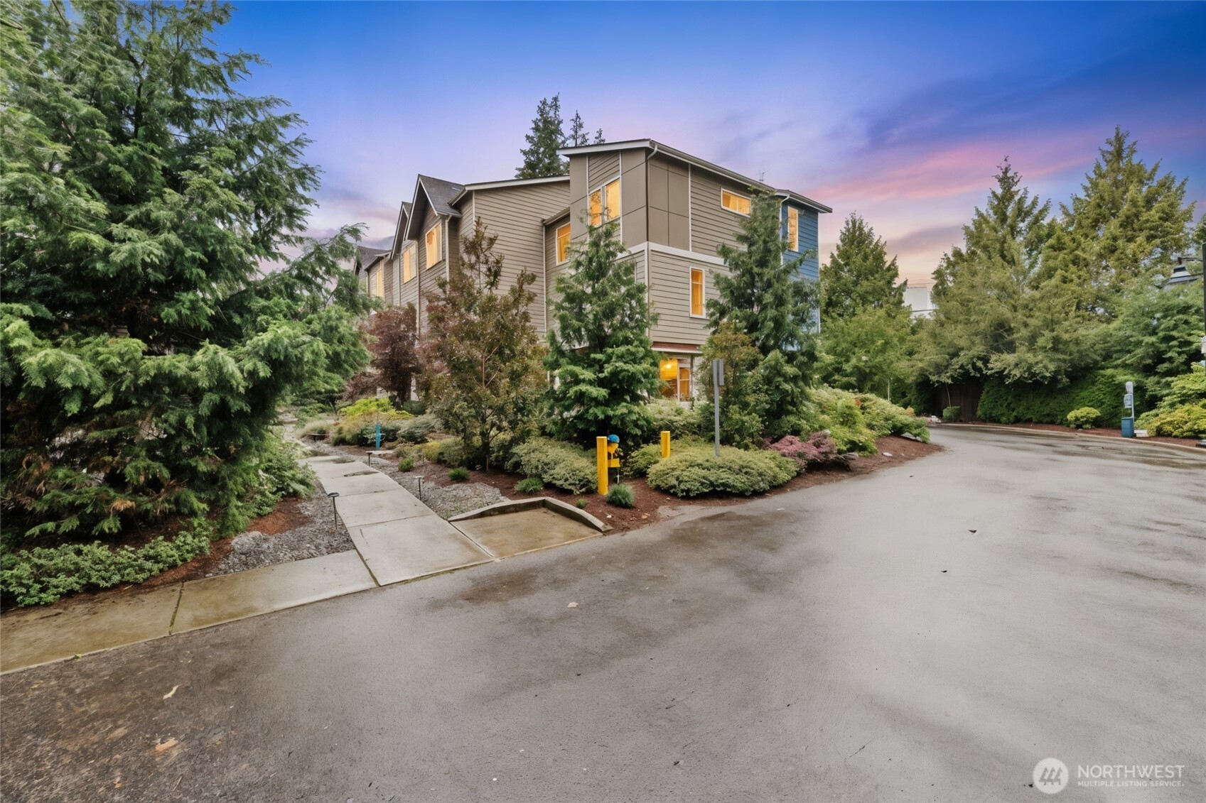 12925 3rd Avenue D3 Property Photo 1