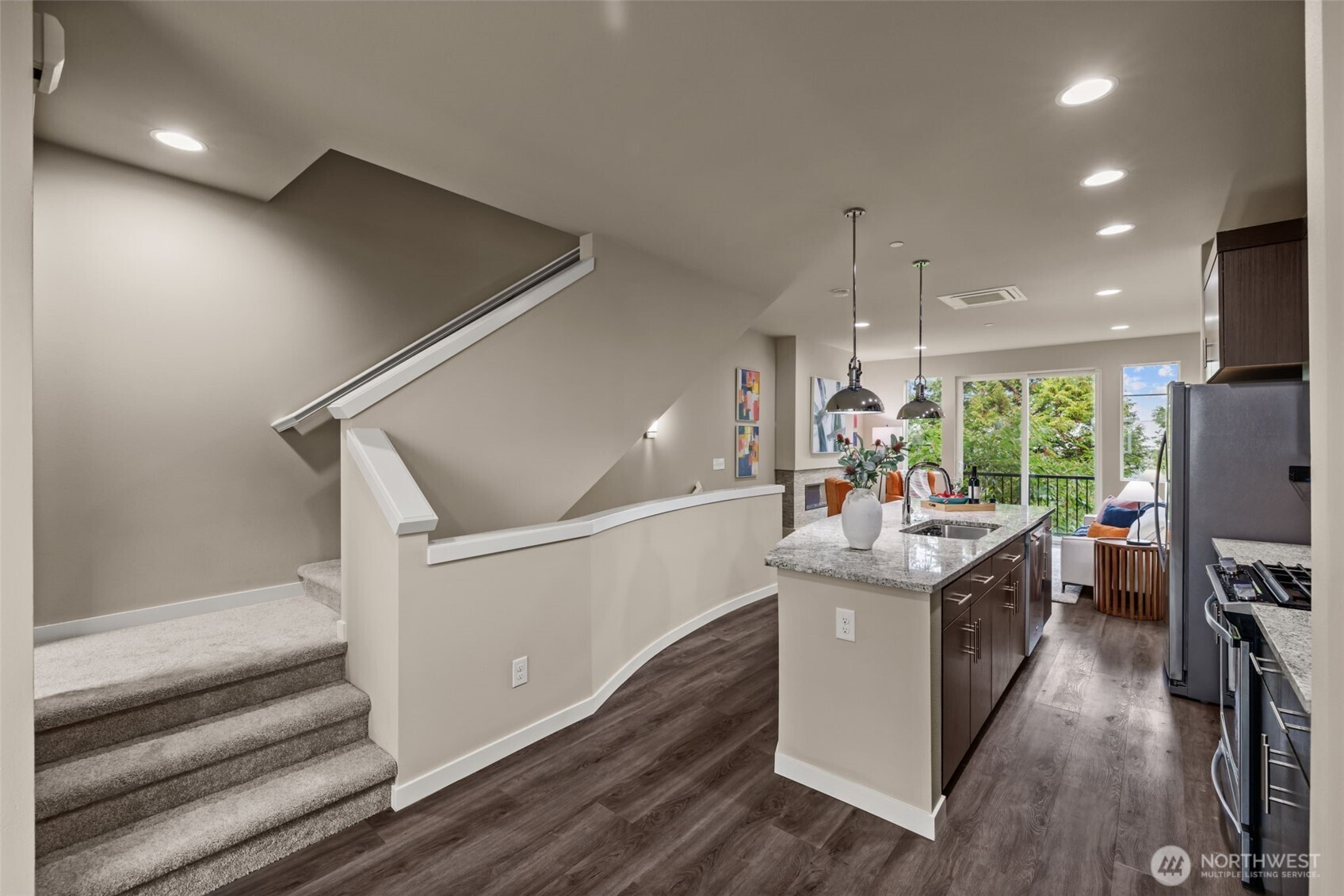 12925 3rd Avenue D3 Property Photo 3