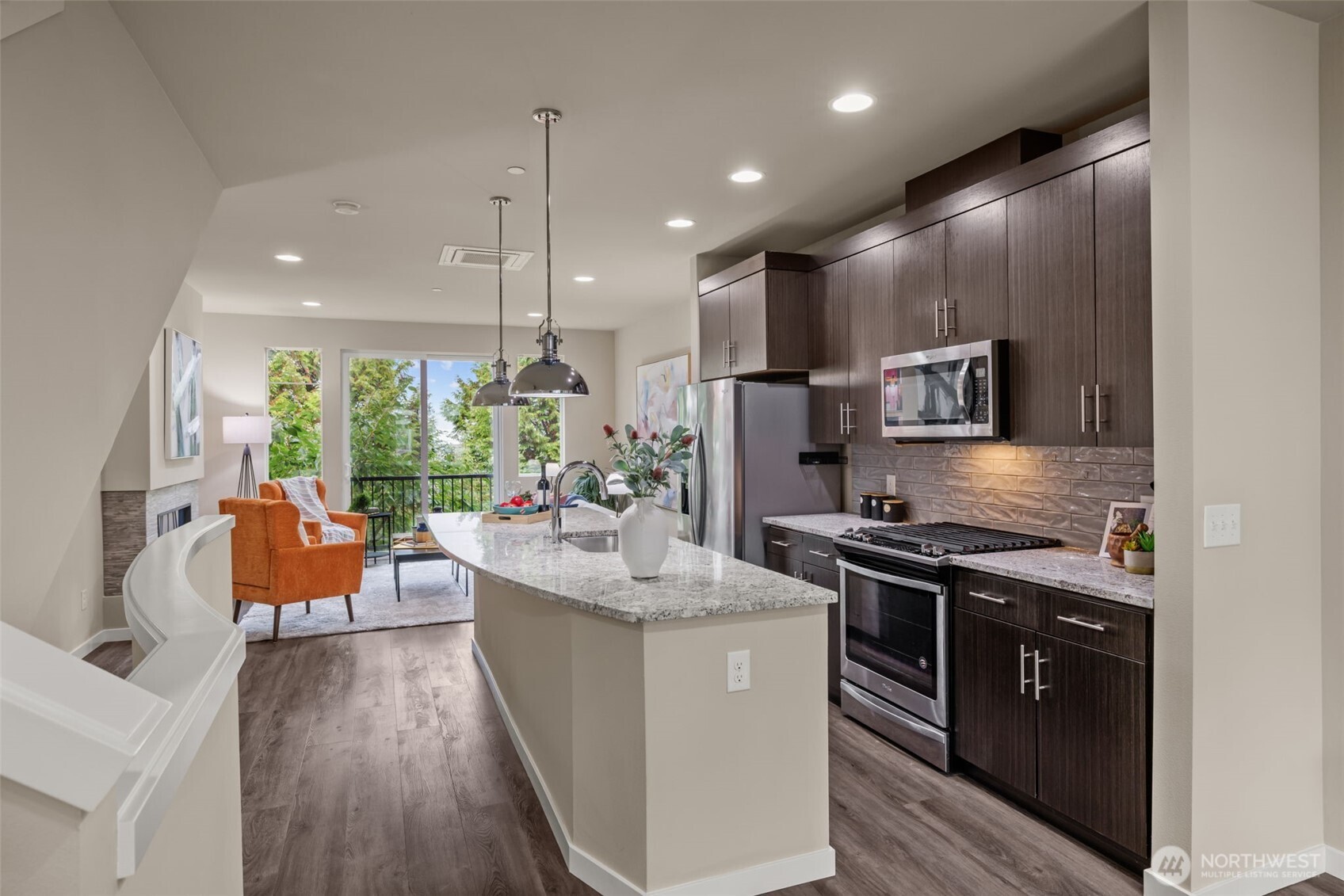 12925 3rd Avenue D3 Property Photo 10