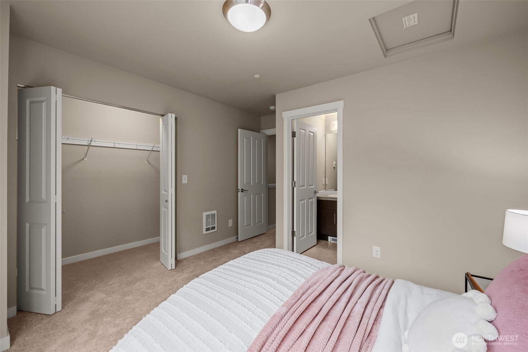 12925 3rd Avenue D3 Property Photo 21