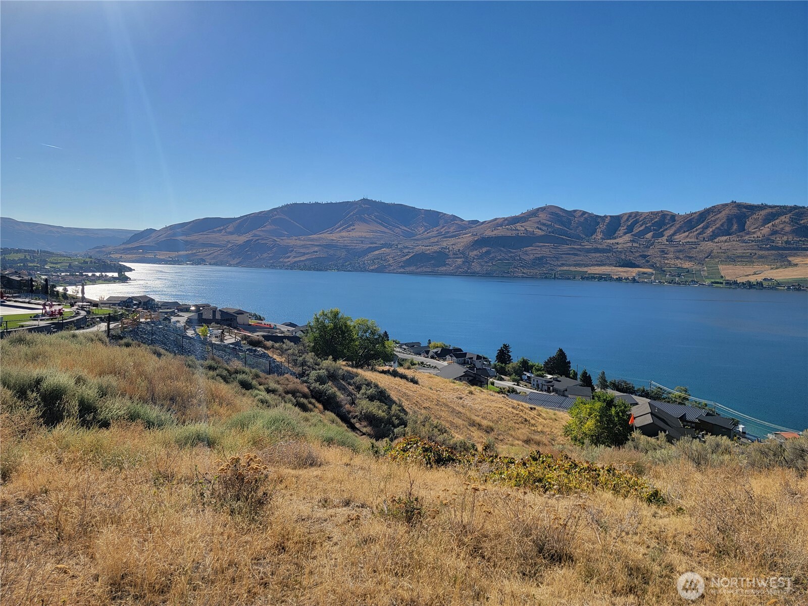 211 Viewland Way Property Photo 1