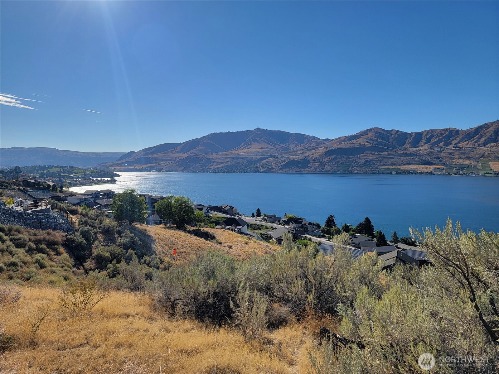 211 Viewland Way Property Photo 6