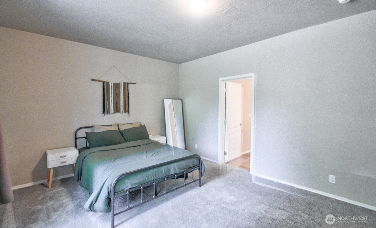 271 E Lansky Drive Property Photo 16