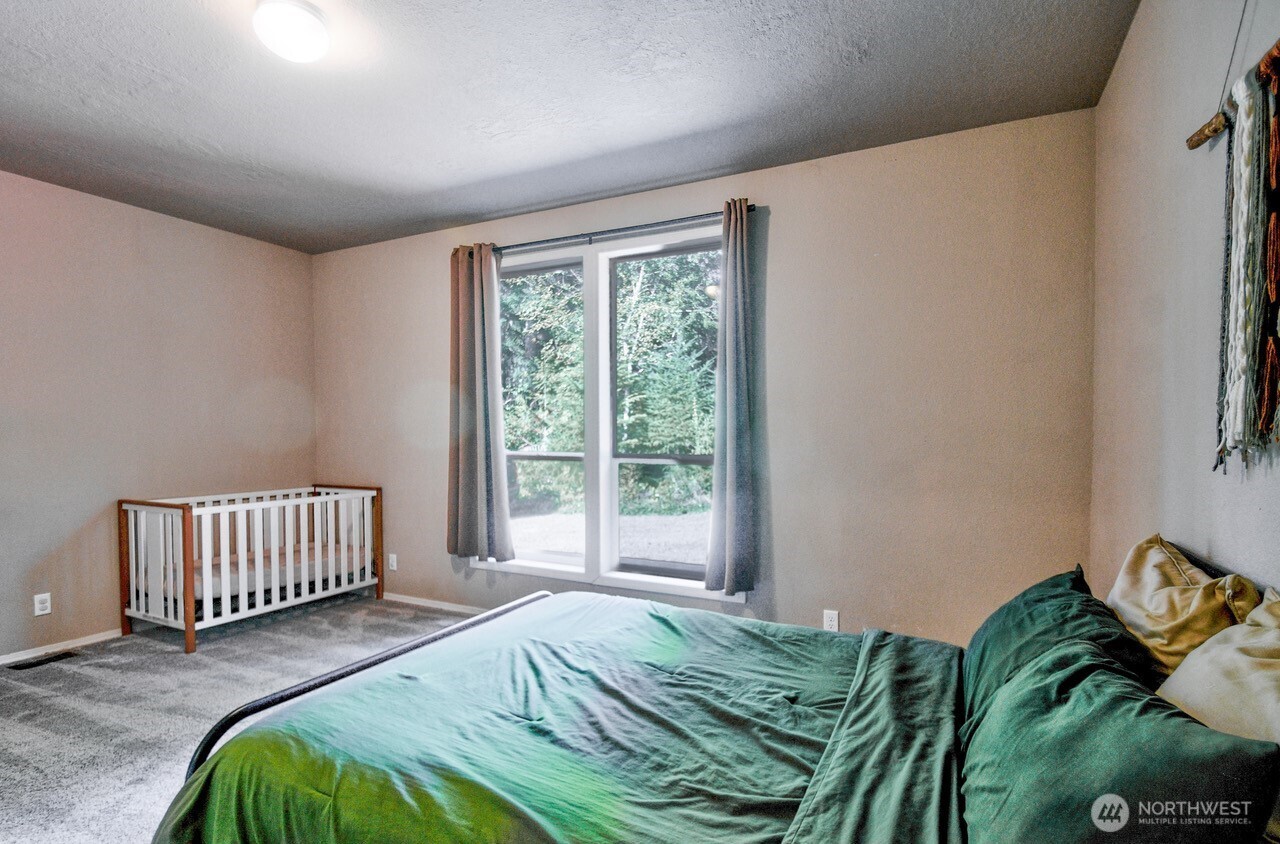 271 E Lansky Drive Property Photo 17