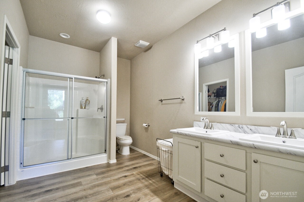 271 E Lansky Drive Property Photo 20