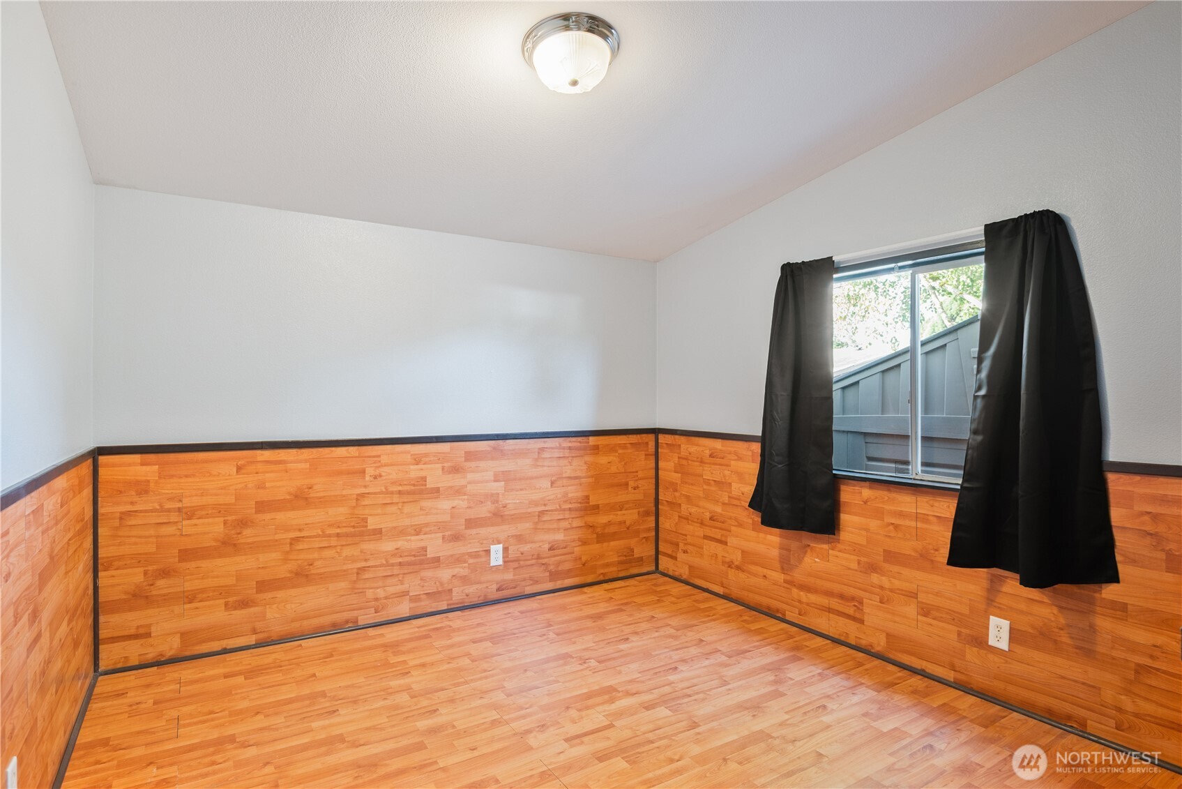 233 Concord Place Property Photo 20
