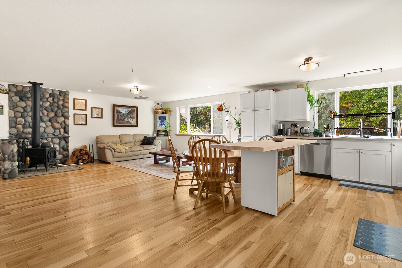 3624 104th Avenue Property Photo 3