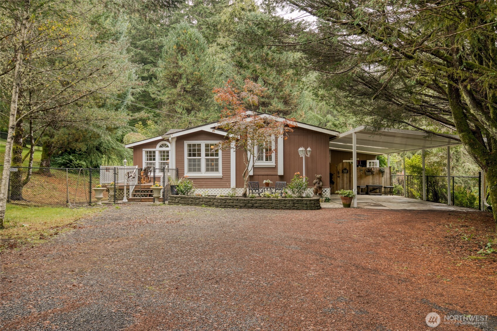 4214 Wishkah Road Property Photo 1