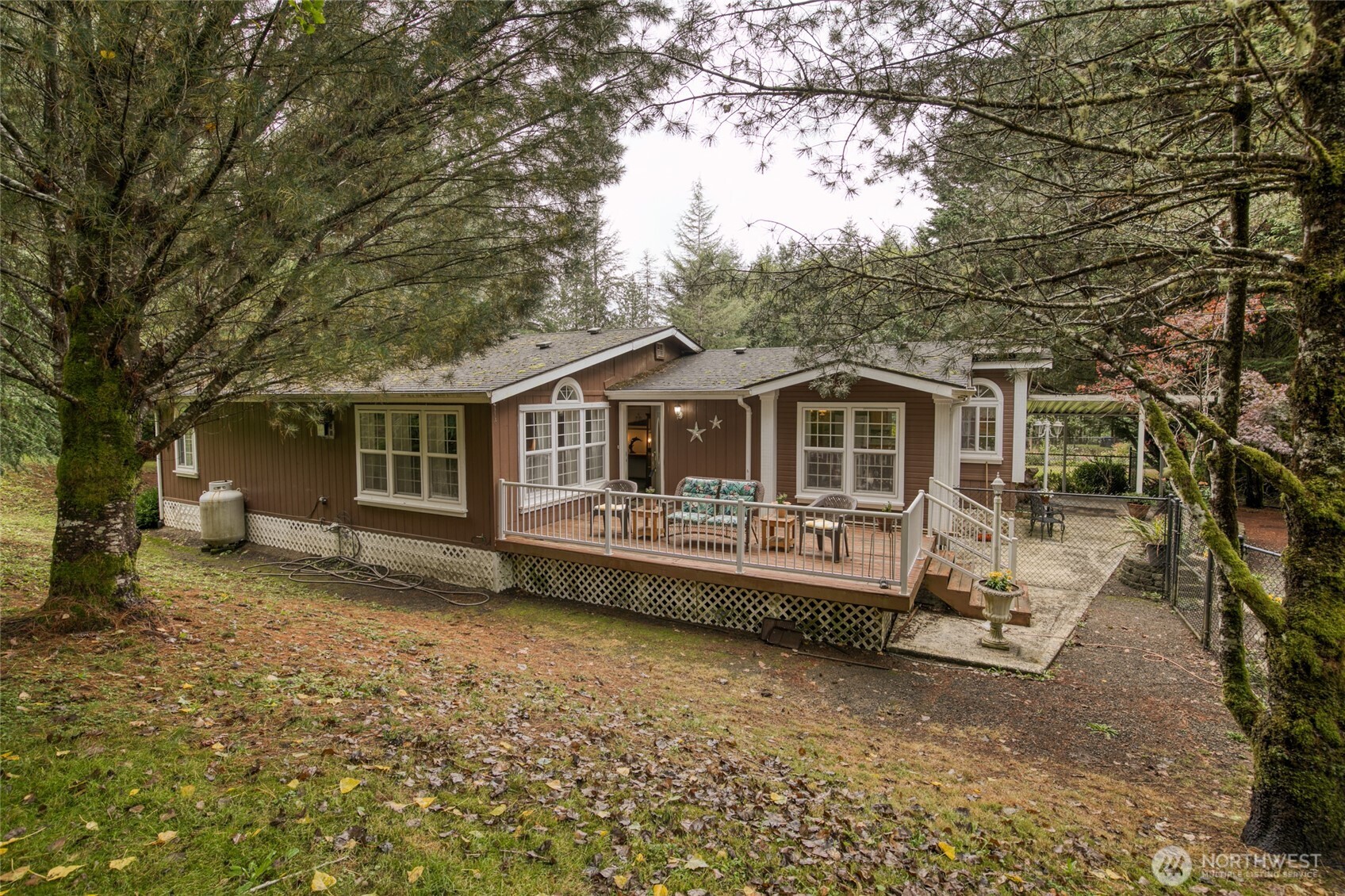 4214 Wishkah Road Property Photo 3