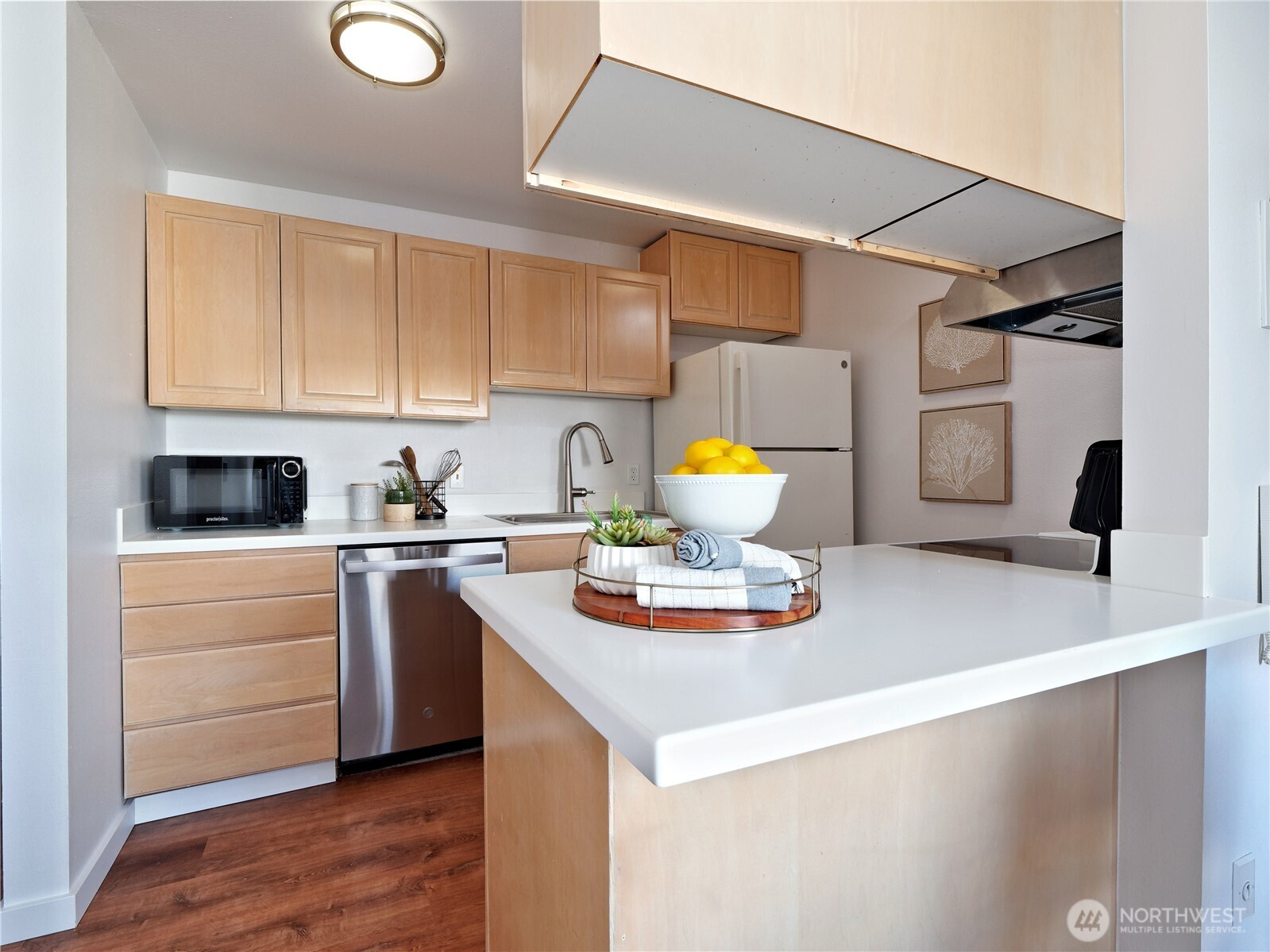 2104 Alki Avenue 205 Property Photo 4
