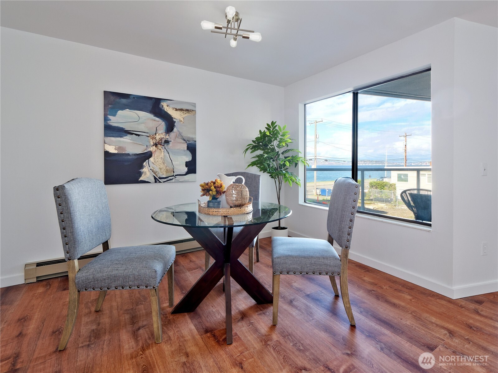 2104 Alki Avenue 205 Property Photo 8