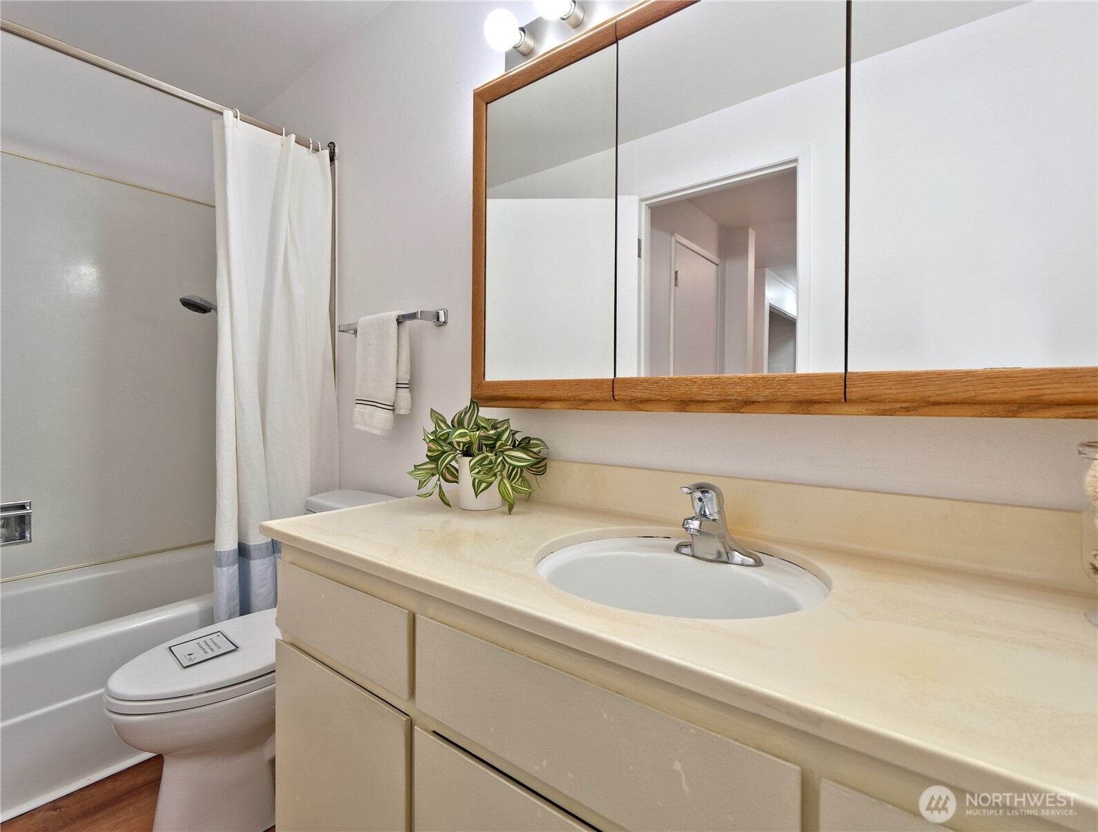 2104 Alki Avenue 205 Property Photo 24