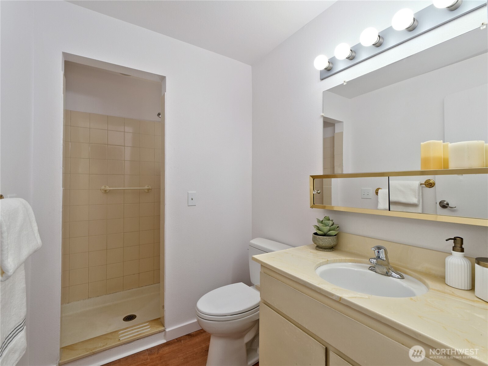 2104 Alki Avenue 205 Property Photo 27