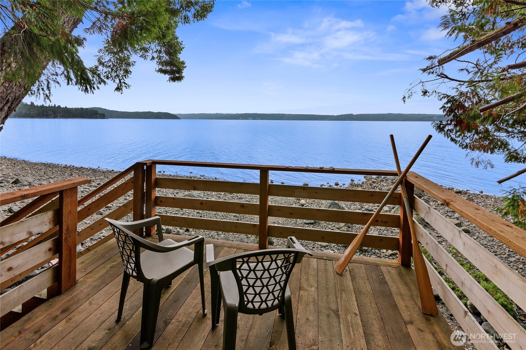 304292 Highway 101 Property Photo 3