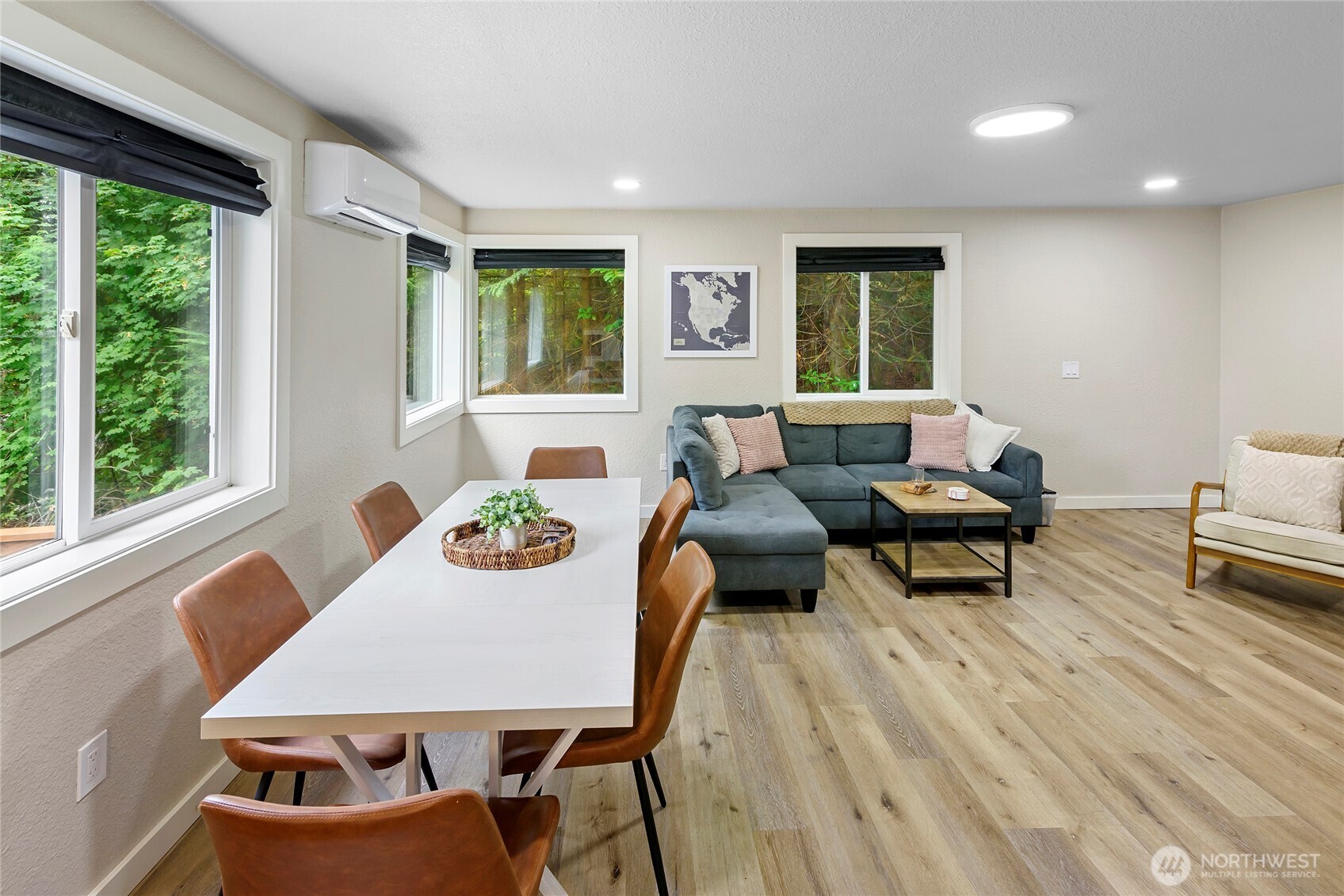 304292 Highway 101 Property Photo 28