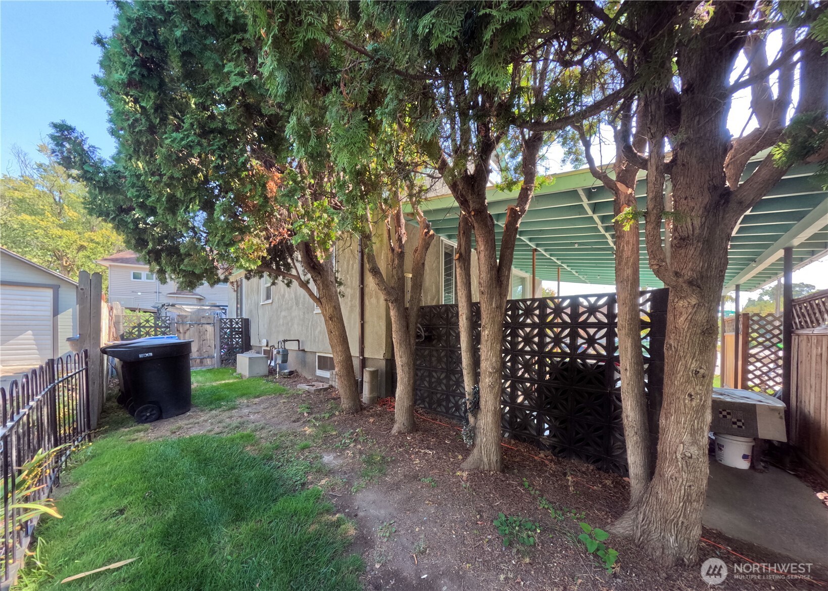 803 Alvarado Terrace Property Photo 33