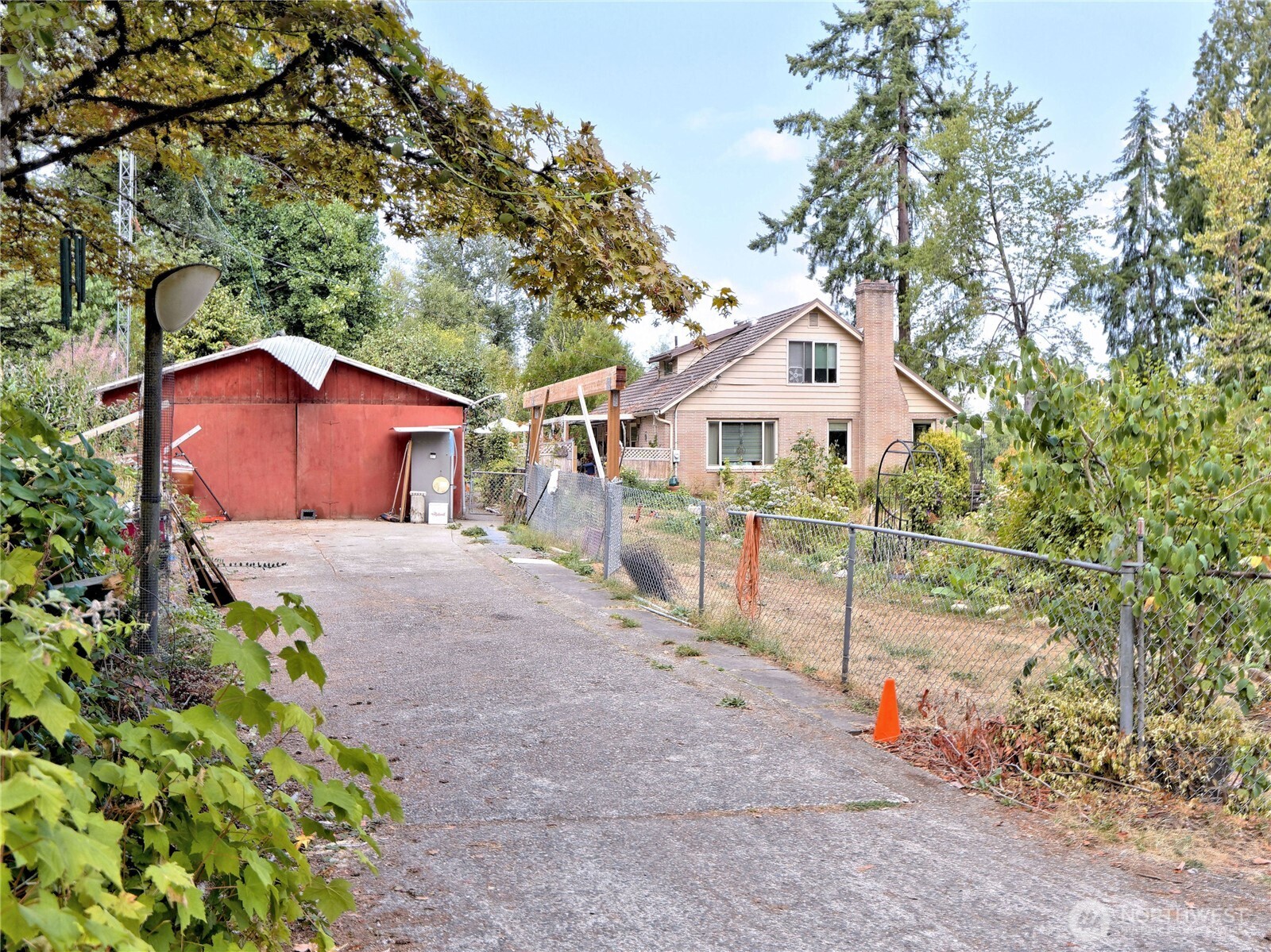 17204 Northup Way Property Photo 16