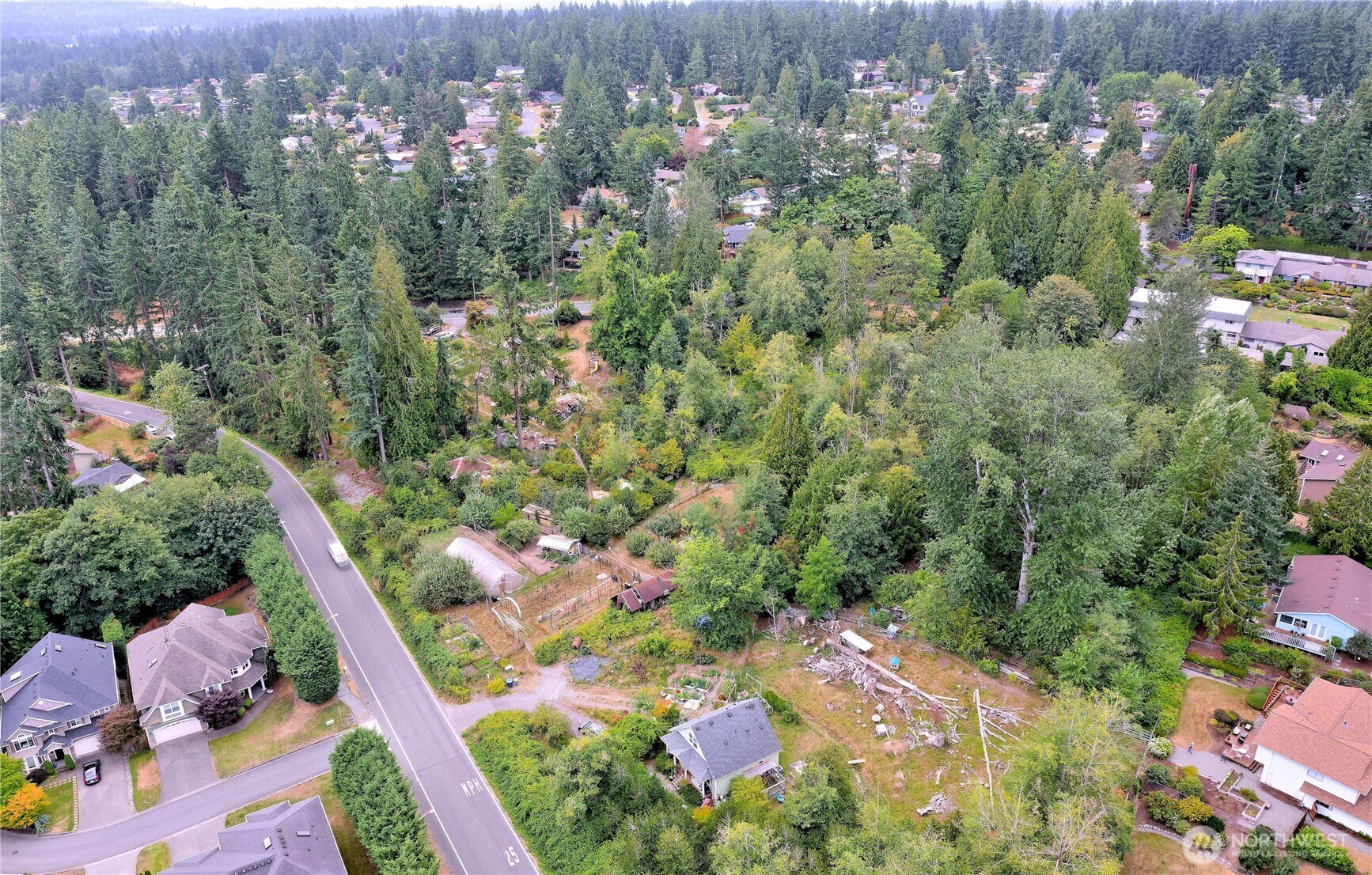 17204 Northup Way Property Photo 25