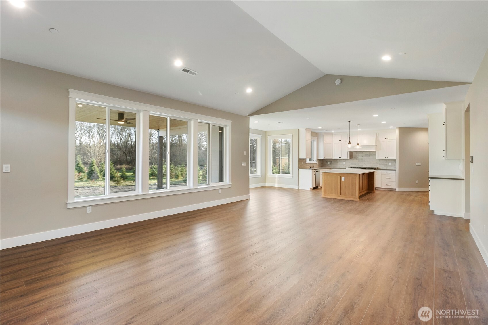 1210 267th Street Property Photo 12