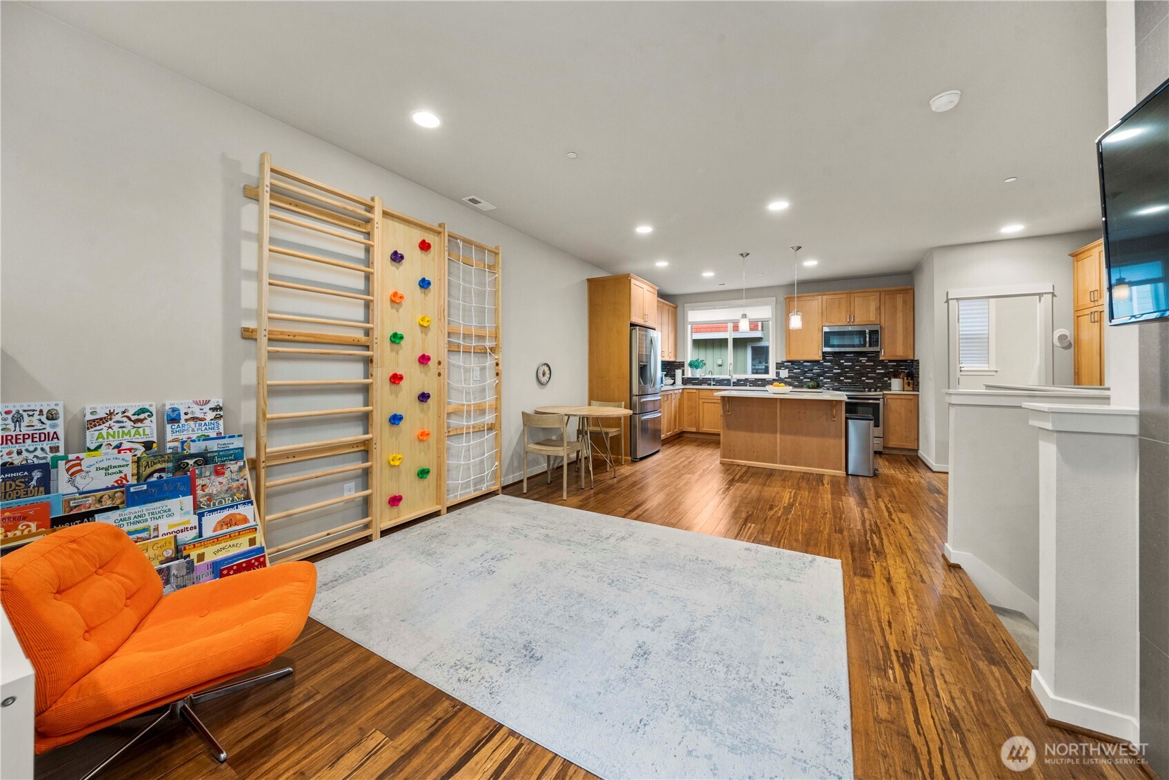 23000 Ne 8th E5 Property Photo 6