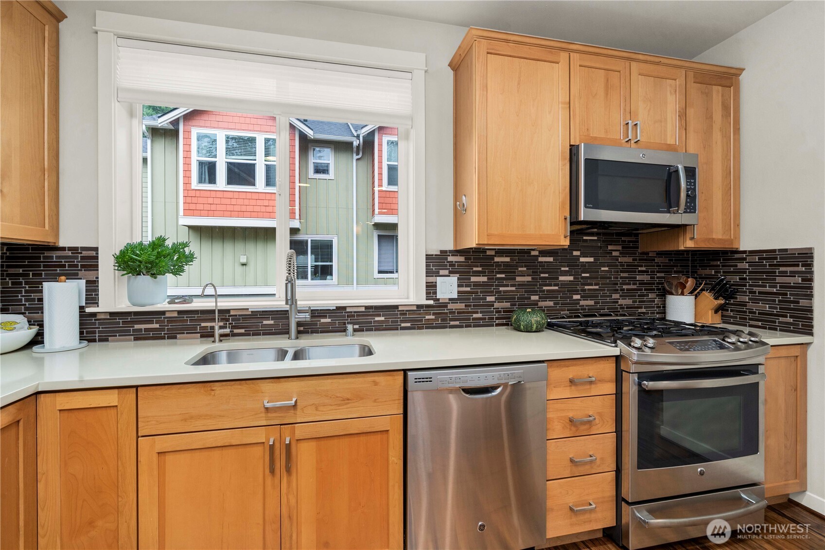 23000 Ne 8th E5 Property Photo 12