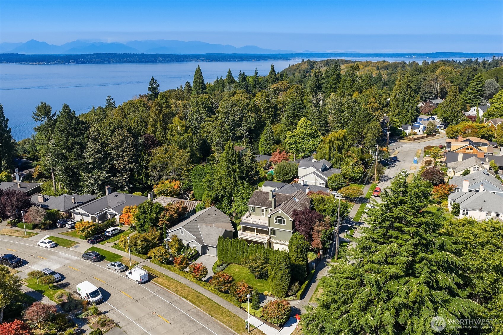 3449 Magnolia Boulevard Property Photo 5